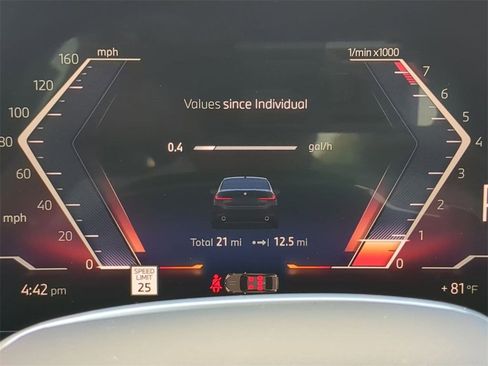 New 2025 BMW 330i xDrive Sedan w/ Premium Package image 28