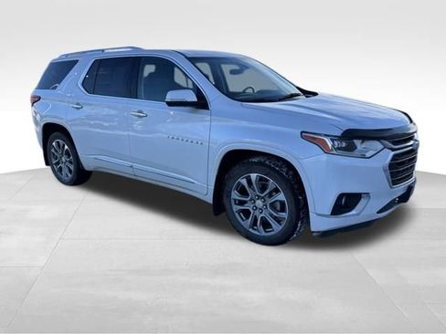 Certified 2019 Chevrolet Traverse Premier w/ LPO, Floor Liner Package image 7