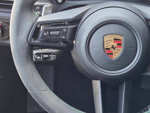 Certified 2026 Porsche Macan GTS AWD/4WD image 17