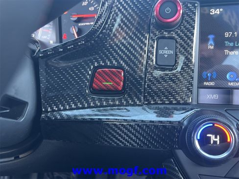 Used 2019 Chevrolet Corvette Stingray Coupe w/ Battery Protection Package image 9