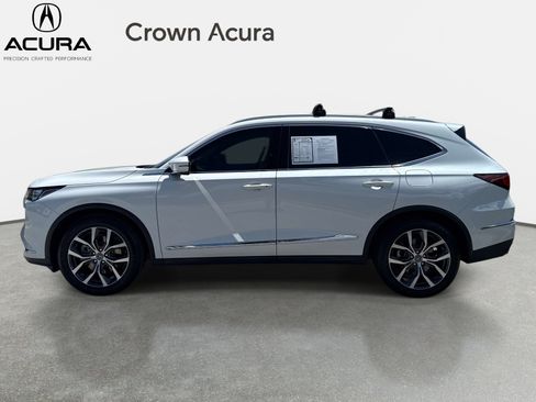 Used 2023 Acura MDX SH-AWD w/ Technology Package image 2