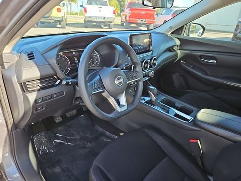 Used 2024 Nissan Sentra SV image 15