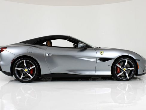 Certified 2023 Ferrari Portofino M RWD image 12
