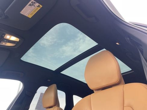 Certified 2023 Volvo XC60 B5 Ultimate w/ Climate Package image 21