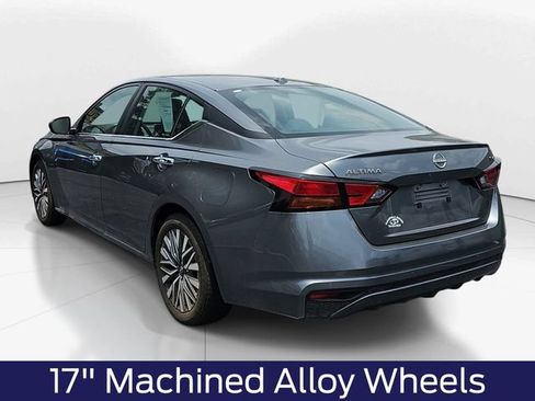 Used 2023 Nissan Altima 2.5 SV FWD image 7