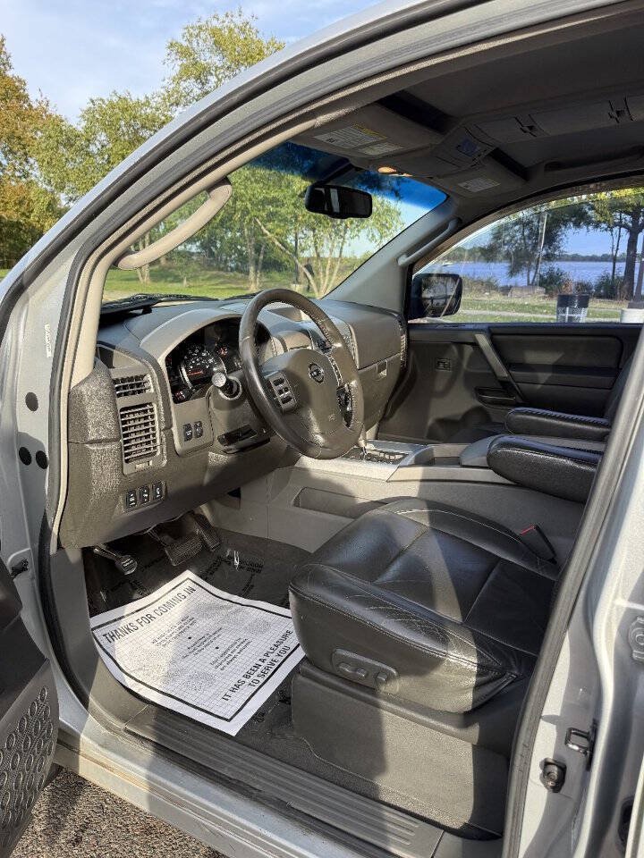 Used 2006 Nissan Titan LE AWD/4WD image 13