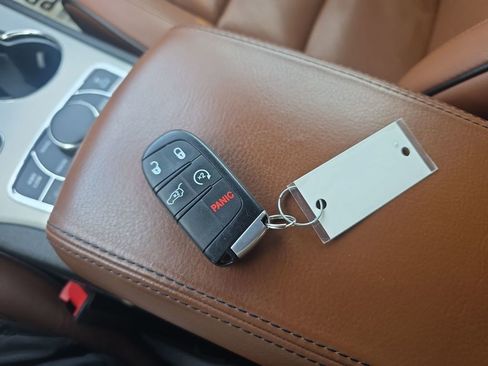 Used 2020 Jeep Grand Cherokee Summit image 37