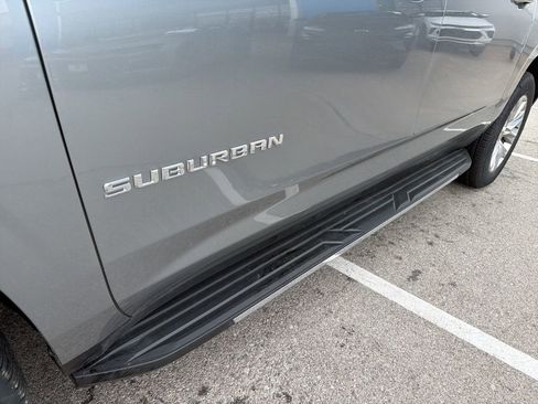 New 2025 Chevrolet Suburban Premier AWD/4WD image 10