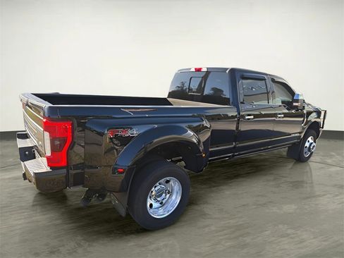 Used 2017 Ford F350 Platinum w/ Platinum Ultimate Package image 4