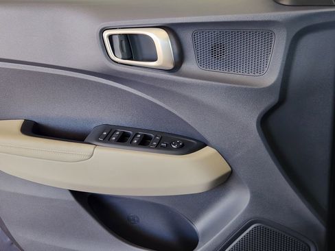 New 2026 Hyundai Venue SEL FWD image 17