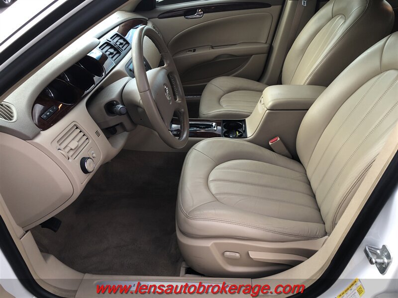 Used 2006 Buick Lucerne CXL w/ Driver Confidence Package FWD image 11