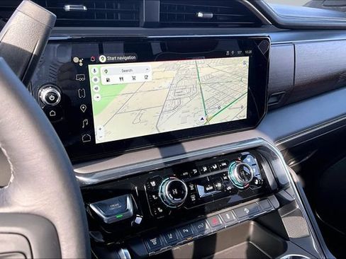 New 2026 GMC Sierra 2500 Denali Ultimate w/ LPO, Black Badging Package AWD/4WD image 6