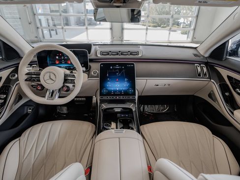 Used 2025 Mercedes-Benz S 63 AMG S image 8