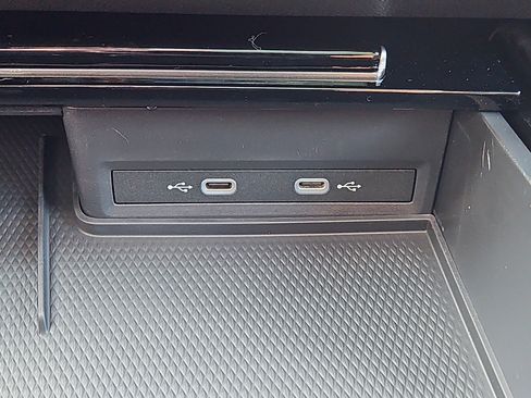 New 2026 Volkswagen Atlas Cross Sport SEL R-Line image 13