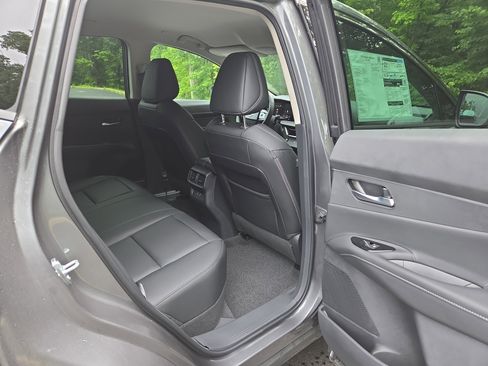 New 2025 Nissan Murano SV image 17