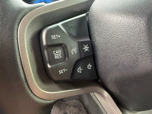 Used 2025 Ford Bronco Badlands AWD/4WD image 32