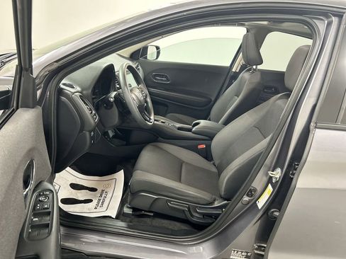 Used 2019 Honda HR-V EX image 9