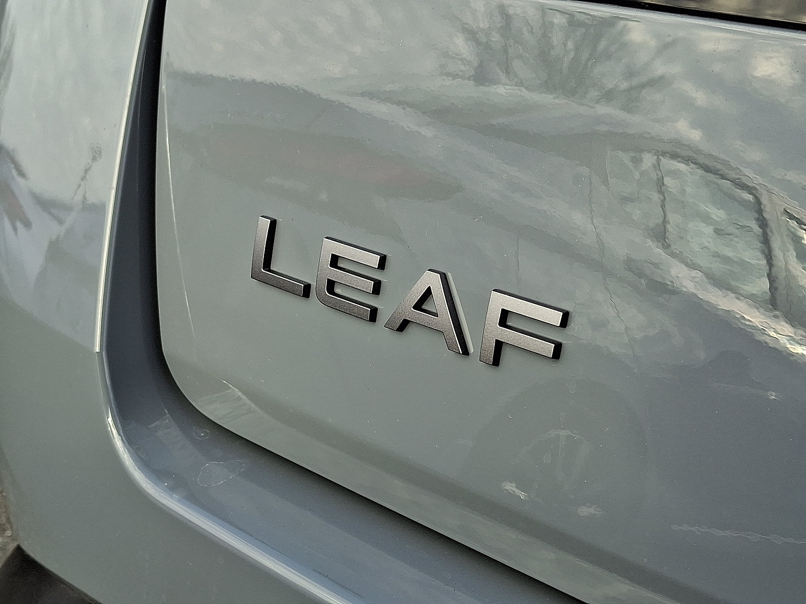 New 2026 Nissan Leaf Platinum+ w/ Cargo Package (Platinum+) FWD image 6