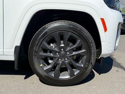 New 2026 Jeep Grand Cherokee Limited AWD/4WD image 18