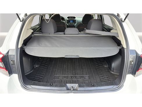 Used 2018 Subaru Crosstrek 2.0i Premium image 32