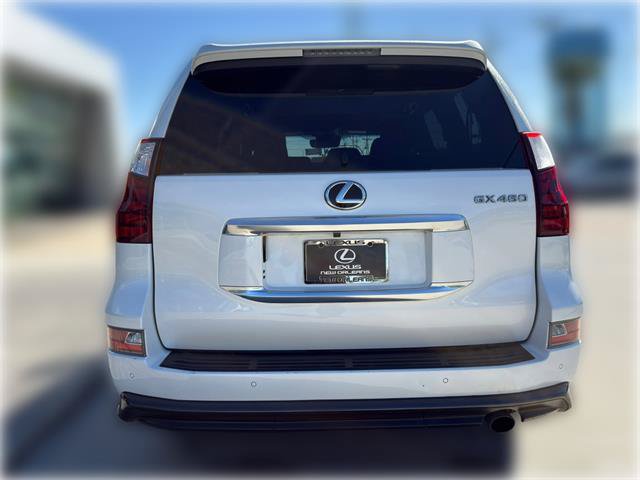 Used 2022 Lexus GX 460 Premium w/ Accessory Package AWD/4WD image 6