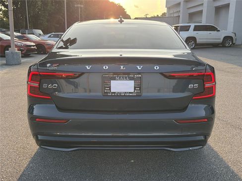 Used 2023 Volvo S60 B5 Core FWD image 6