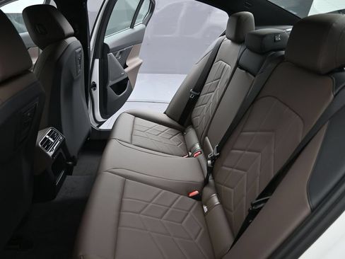 New 2027 BMW 530i RWD image 30