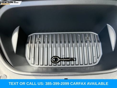 Used 2023 Tesla Model Y Performance AWD/4WD image 32