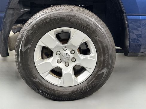 Used 2019 RAM 1500 Big Horn AWD/4WD image 33