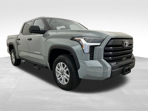 Used 2026 Toyota Tundra SR5 AWD/4WD image 9