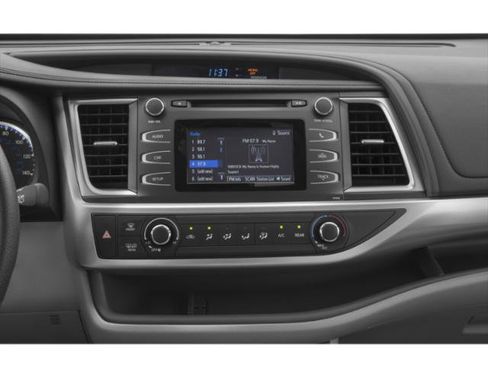 Used 2019 Toyota Highlander Plus FWD image 9