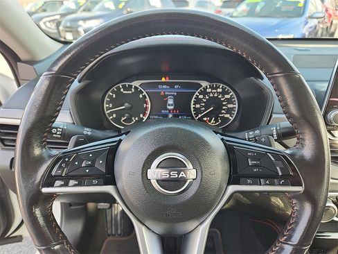 Used 2023 Nissan Altima 2.5 SR image 18