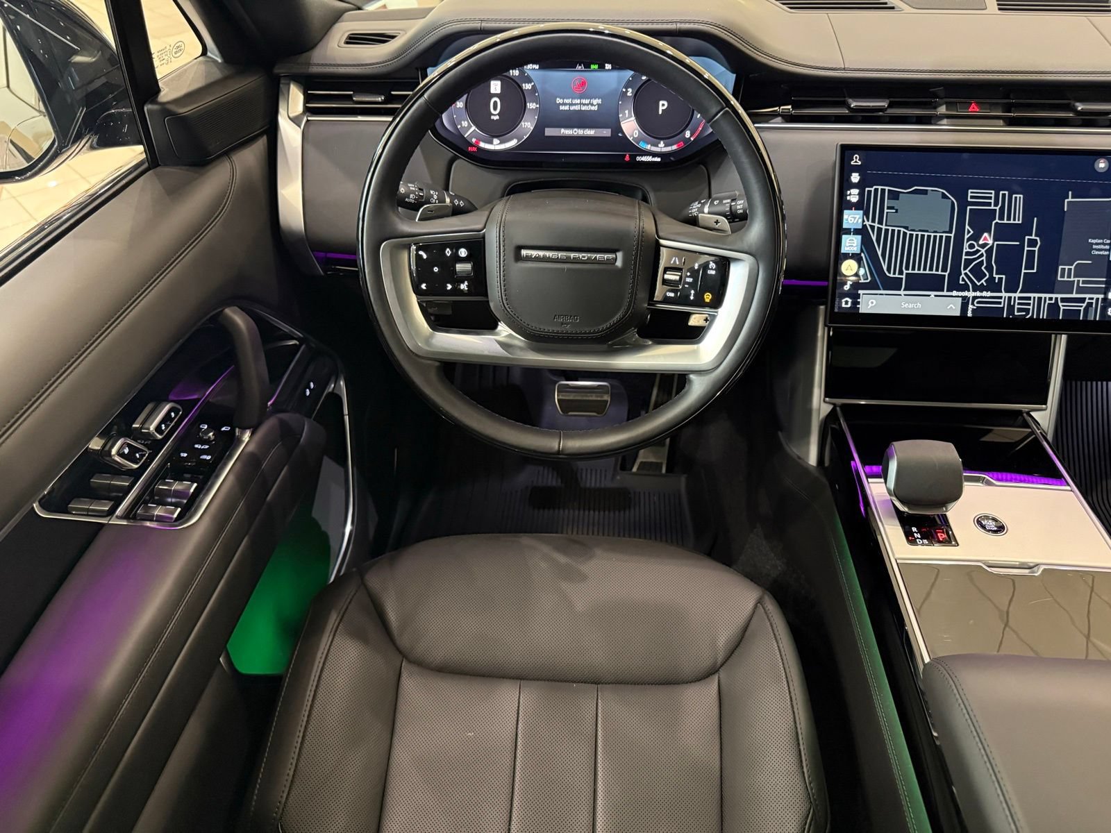New 2025 Land Rover Range Rover Long Wheelbase SE AWD/4WD image 31