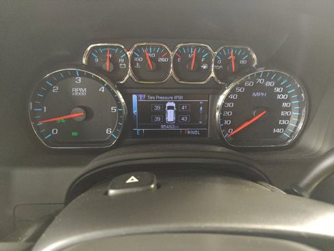 Used 2019 Chevrolet Tahoe LT AWD/4WD image 23