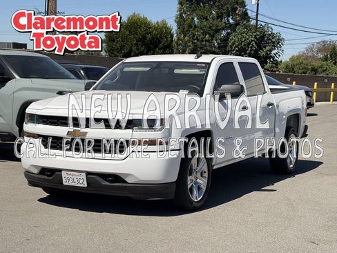 Used 2018 Chevrolet Silverado 1500 Custom w/ Custom Convenience Package RWD image 1