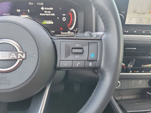 Used 2023 Nissan Rogue Platinum AWD/4WD image 19