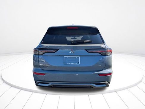 New 2026 Mitsubishi Outlander SE FWD image 4