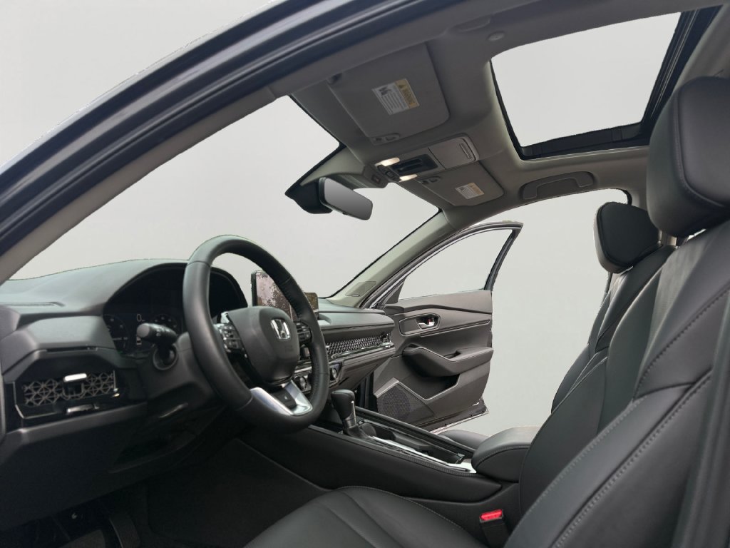 Certified 2025 Honda Accord Touring image 9