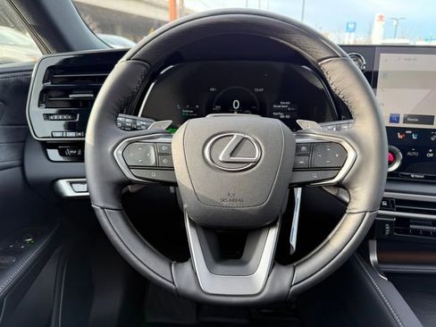 New 2026 Lexus RX 450h AWD image 16