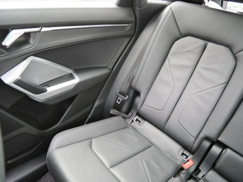 Used 2023 Audi Q3 2.0T Premium w/ Convenience Package AWD/4WD image 12