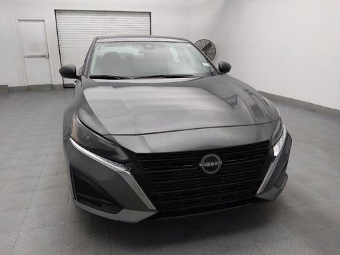 Used 2024 Nissan Altima 2.5 SV image 14