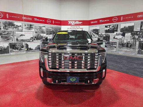 Certified 2024 GMC Sierra 3500 Denali w/ Denali Reserve Package image 10