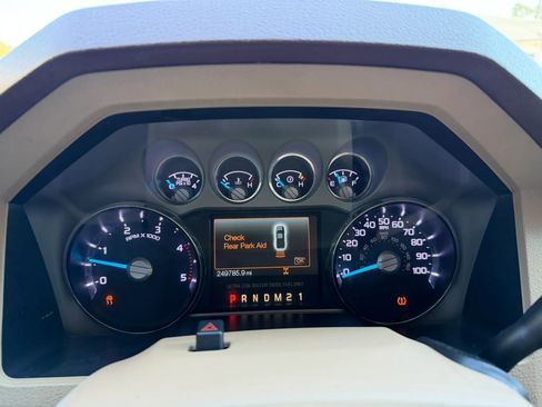Used 2012 Ford F250 King Ranch w/ King Ranch w/Chrome Pkg image 28