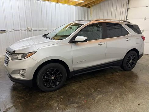 Used 2024 Chevrolet Equinox LT image 4