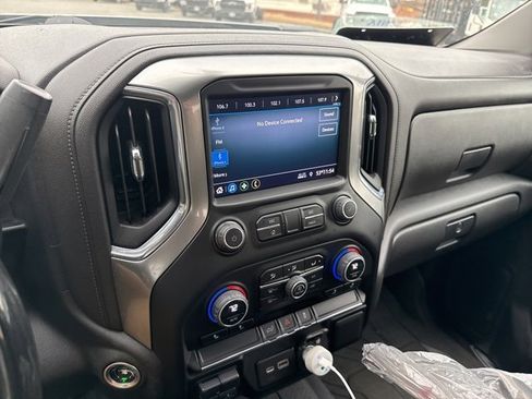 Used 2023 Chevrolet Silverado 2500 LT image 6