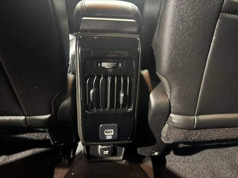 Used 2025 Jeep Compass Trailhawk AWD/4WD image 40