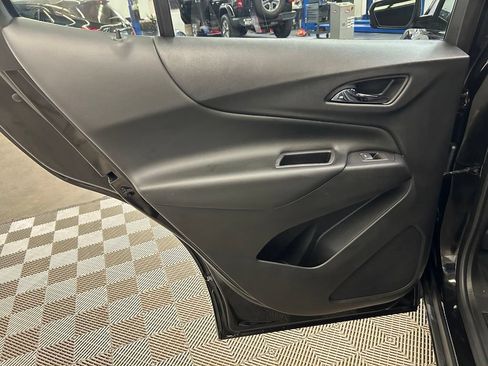 Used 2019 Chevrolet Equinox LT FWD image 20