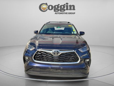 Used 2023 Toyota Highlander Limited image 7