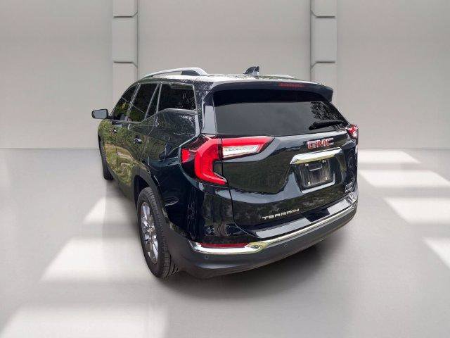 Used 2024 GMC Terrain SLT AWD/4WD image 2