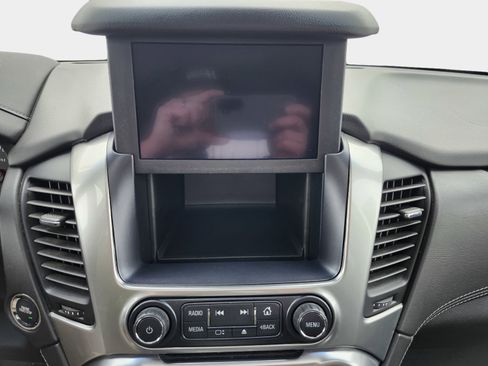 Used 2019 Chevrolet Tahoe Premier image 25